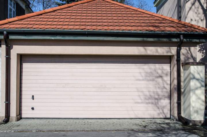 Pose porte de garage Balbigny